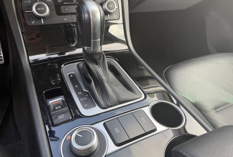 Volkswagen Touareg 3.0 V6 TDI 262Ch BlueMotion Carat Tiptronic 8