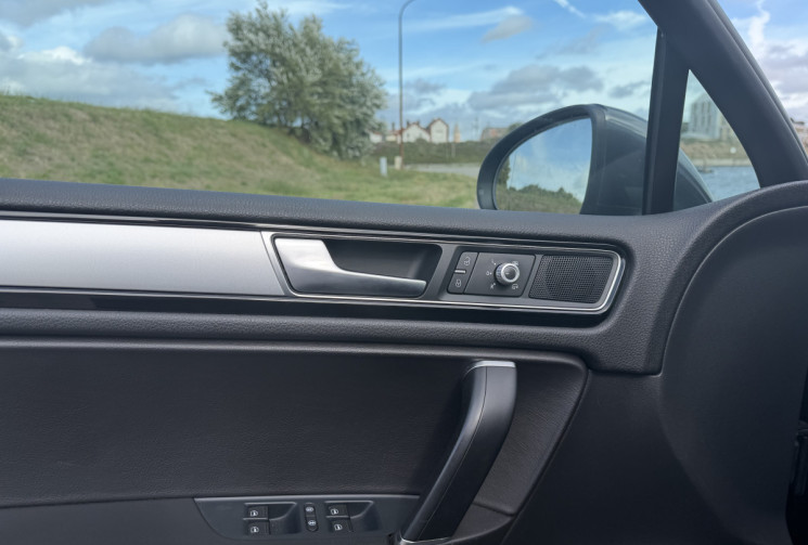Volkswagen Touareg 3.0 V6 TDI 262Ch BlueMotion Carat Tiptronic 8