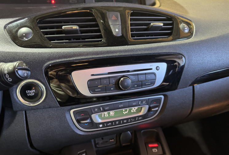 Renault GRAND SCENIC Grand Scénic III 7 PLACES Phase 2 1.6 dCi 131 cv