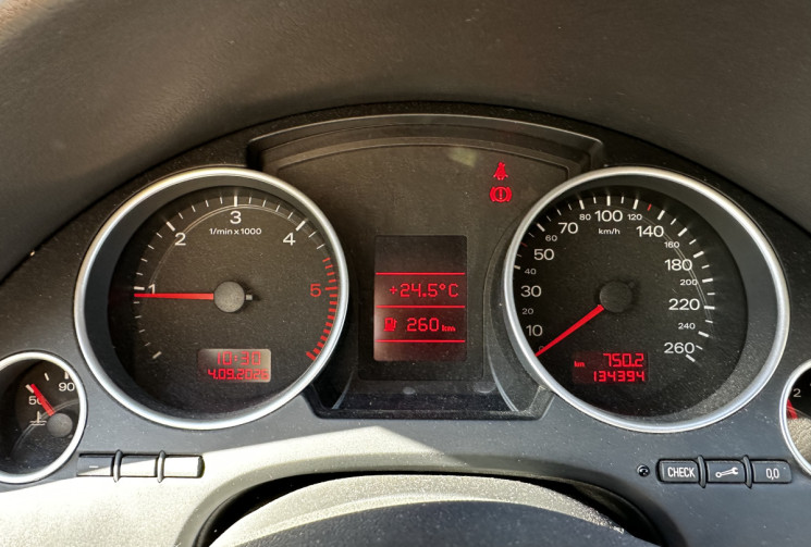 Audi A4 2.0 TDI DPF Advance Edition
