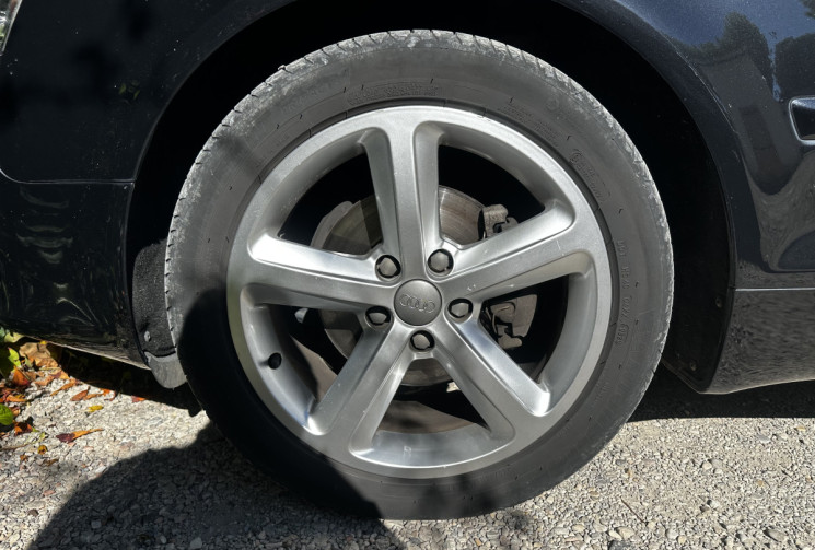 Audi A4 2.0 TDI DPF Advance Edition