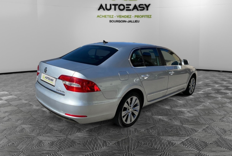 Skoda SUPERB II 2.0 TDI / 170 CH / ELEGANCE / BOITE AUTO / SUIVI COMPLET
