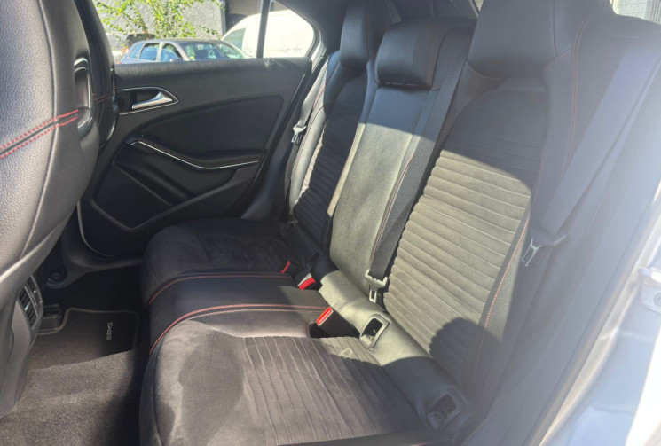 Mercedes Classe A 200d Phase 2 / Pack Fascination / Pack AMG / Toit Panoramique / Suivi ok
