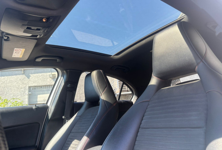 Mercedes Classe A 200d Phase 2 / Pack Fascination / Pack AMG / Toit Panoramique / Suivi ok