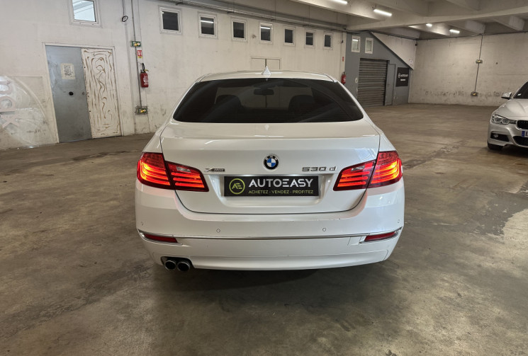 BMW Série 5 530d LCI Modern Xdrive 258 / Suspensions pilotées / Sièges confort / Hayon électrique