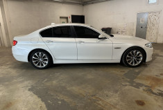 BMW Série 5 530d LCI Modern Xdrive 258 / Suspensions pilotées / Sièges confort / Hayon électrique