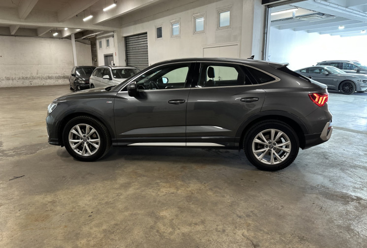 Audi Q3 Sportback 35 TFSI 150 S-Line / Suivi Audi / En stock / Sièges chauffants / Virtual Cockpit 