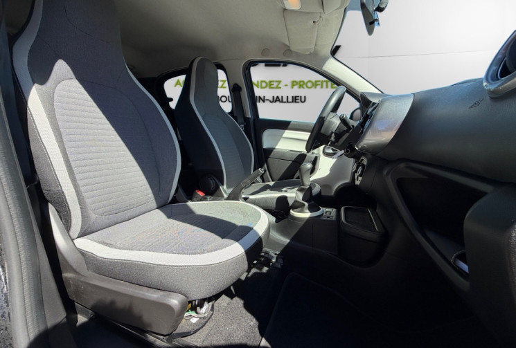 Renault Twingo III /1.0 SCE / 70 CH / LIMITED