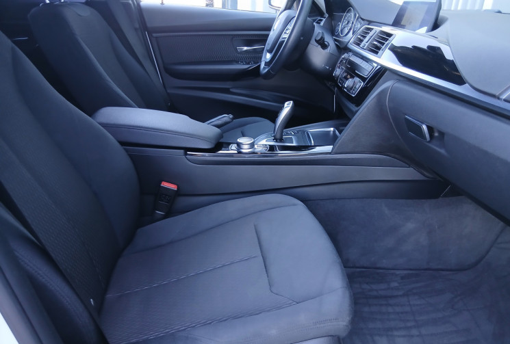 BMW SERIE 3 TOURING LCI 320d 2.0 d 190 cv Lounge