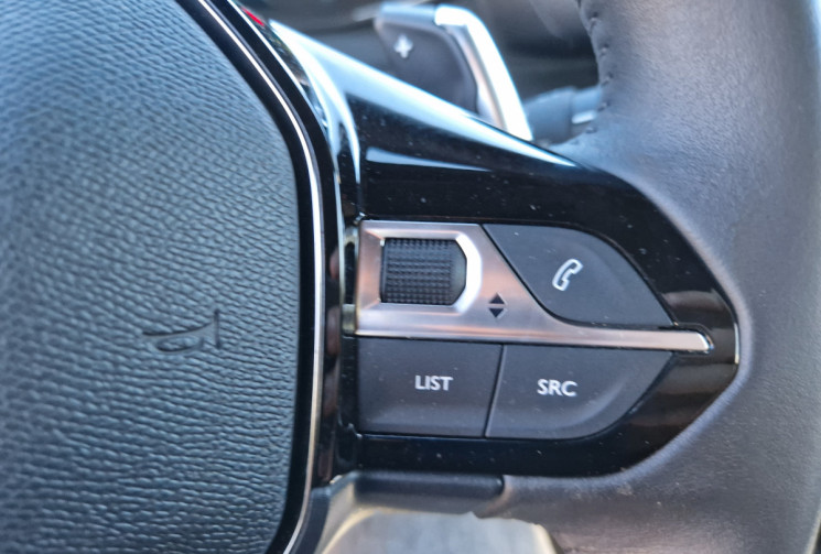 Peugeot 2008 1.2 HYBRID 145 STYLE E-DCS6
