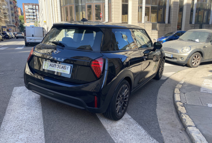 Mini Cooper Cooper C 1.5 i DKG7 156 cv 1ERE MAIN / 17324 KMS