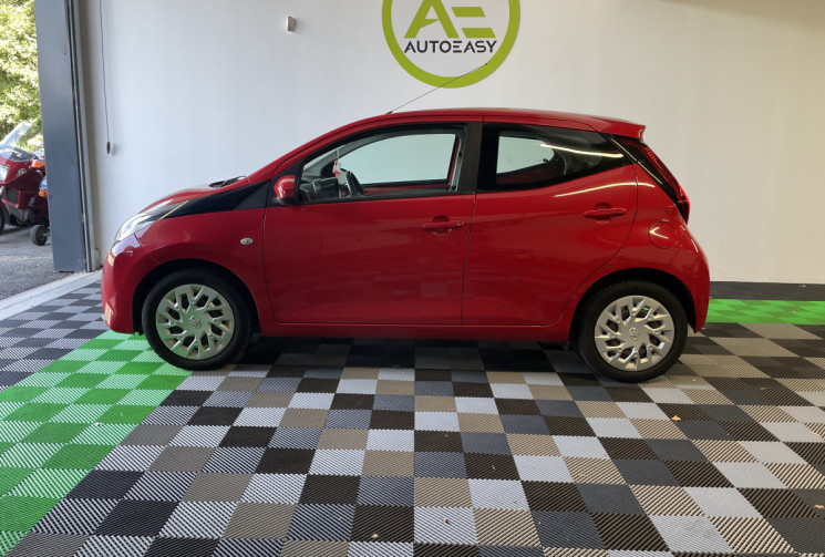 Toyota Aygo 1.0 VVT-i 72ch x-play 5p MY20