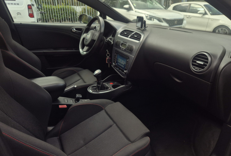 SEAT Leon Cupra 240 2.0 TSI