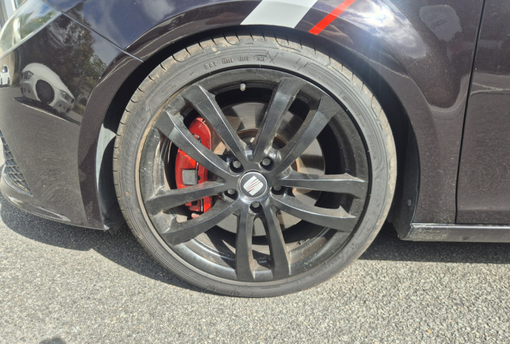 SEAT Leon Cupra 240 2.0 TSI
