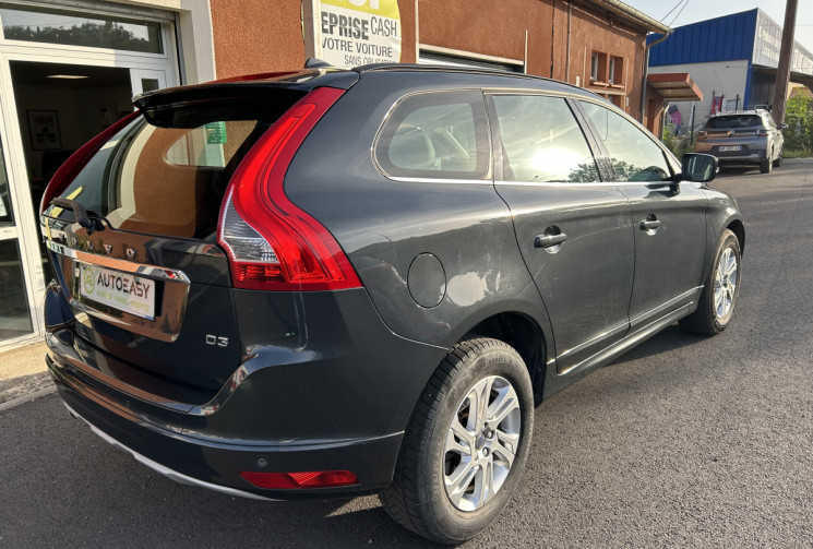 Volvo XC60 2.0 D3 Momentum business 150 cv 4x2 Distribution faite