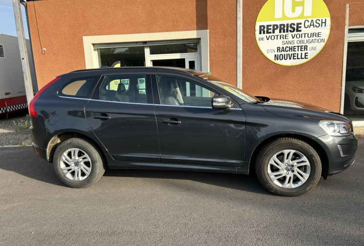 Volvo XC60 2.0 D3 Momentum business 150 cv 4x2 Distribution faite