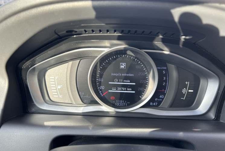 Volvo XC60 2.0 D3 Momentum business 150 cv 4x2 Distribution faite