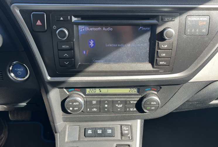 Toyota AURIS Essence/électrique 1.8 Hybrid  136 