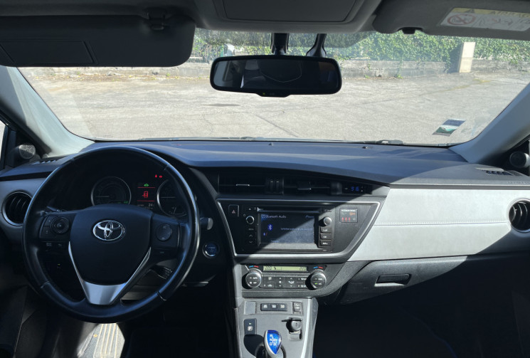 Toyota AURIS Essence/électrique 1.8 Hybrid  136 