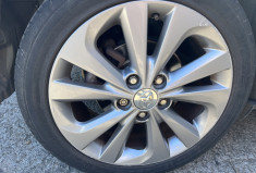 Toyota AURIS Essence/électrique 1.8 Hybrid  136 