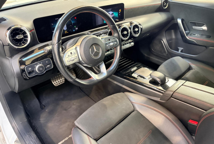 Mercedes Classe A (IV) AMG LINE 180 CDi-TOIT OUVRANT-FRANCAISE-ENTRETIEN OK-BOITE AUTO