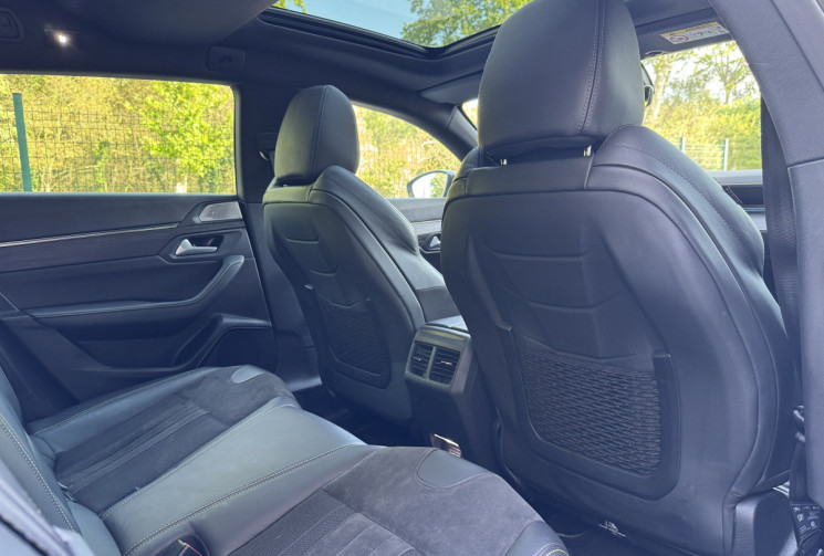 Peugeot 508 SW PSE 360 e-EAT8 HYBRID4 / Toit ouvrant / Focal / Full Options / Entretien complet
