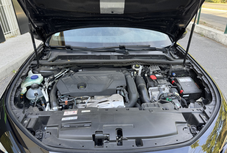 Peugeot 508 SW PSE 360 e-EAT8 HYBRID4 / Toit ouvrant / Focal / Full Options / Entretien complet