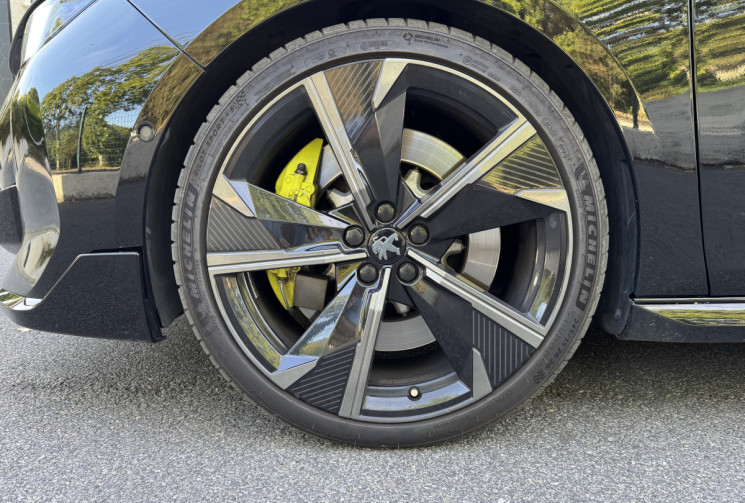 Peugeot 508 SW PSE 360 e-EAT8 HYBRID4 / Toit ouvrant / Focal / Full Options / Entretien complet