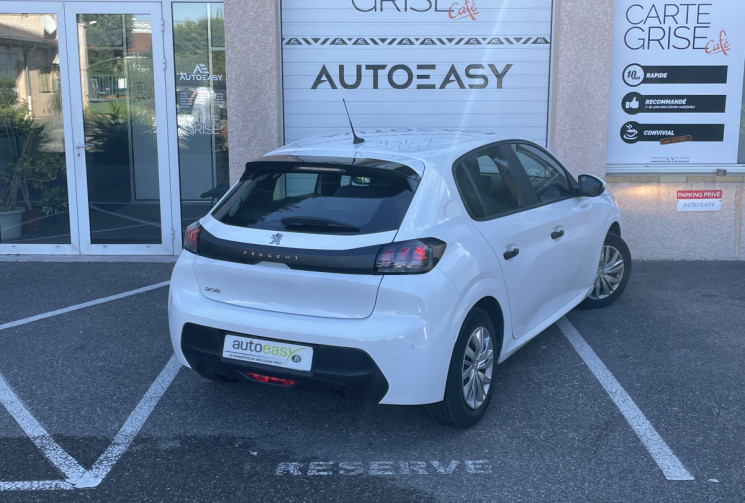 Peugeot 208 1.5 BlueHDI 100 ch / Suivi Complet Peugeot / Courroie de distribution changé Peugeot 