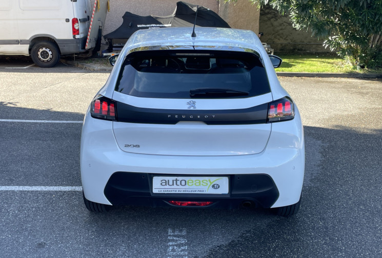 Peugeot 208 1.5 BlueHDI 100 ch / Suivi Complet Peugeot / Courroie de distribution changé Peugeot 