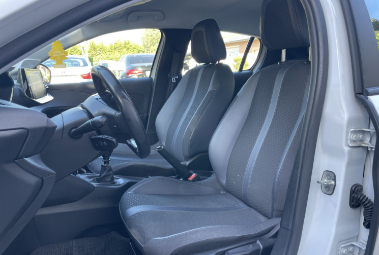 Peugeot 208 1.5 BlueHDI 100 ch / Suivi Complet Peugeot / Courroie de distribution changé Peugeot 