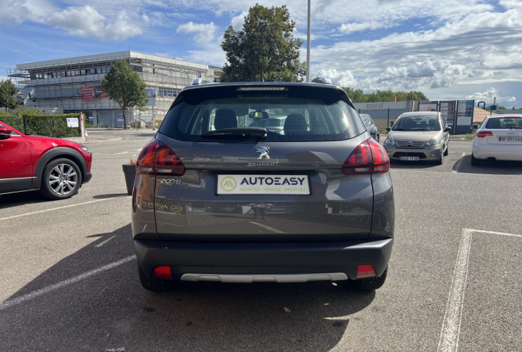 Peugeot 2008 ALLURE Pure Tech 110 EAT6 / 1ére main / Courroie distribution OK