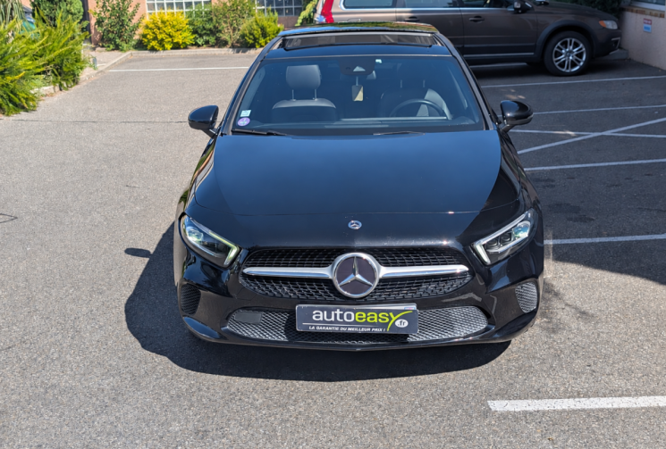 Mercedes CLASSE A BERLINE 200 1.3 163 ch Style / Toit Ouvrant / CarPlay / Eclairage d'ambiance