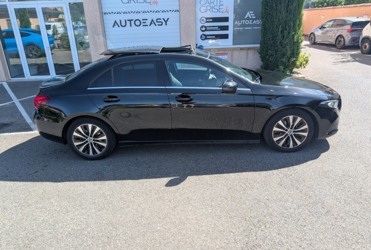Mercedes CLASSE A BERLINE 200 1.3 163 ch Style / Toit Ouvrant / CarPlay / Eclairage d'ambiance