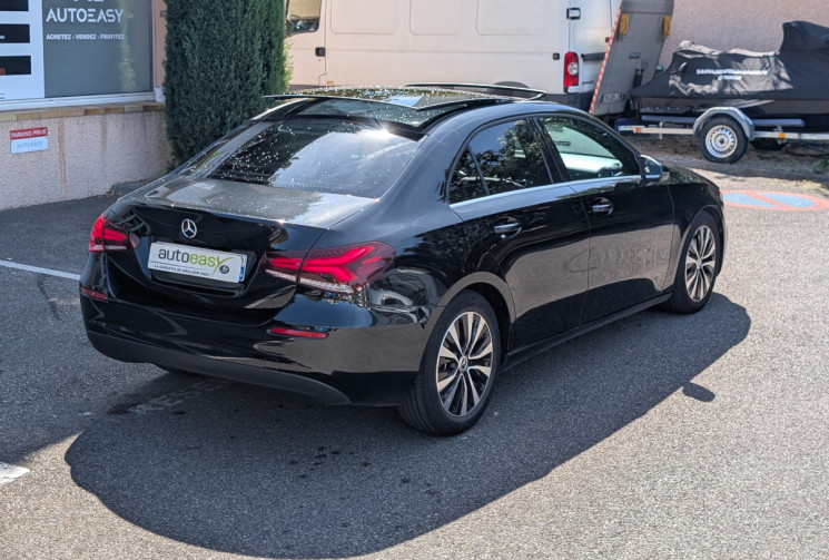Mercedes CLASSE A BERLINE 200 1.3 163 ch Style / Toit Ouvrant / CarPlay / Eclairage d'ambiance