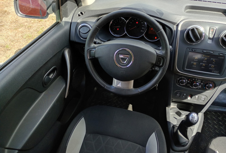 Dacia Sandero  Stepway 1.5 dCi eco2 90 ch // Kit Distrib OK