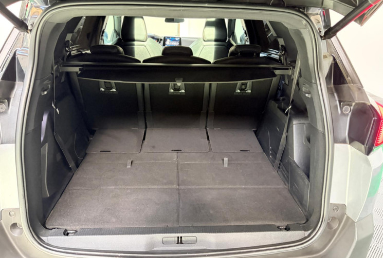 Peugeot 5008 HDI - GT 180 CV -EAT 6-TOIT OUVRANT + ATTELAGE