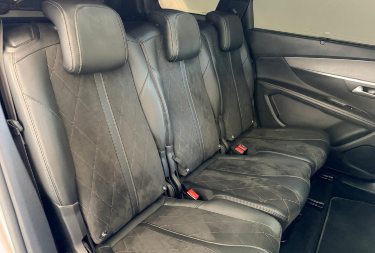 Peugeot 5008 HDI - GT 180 CV -EAT 6-TOIT OUVRANT + ATTELAGE