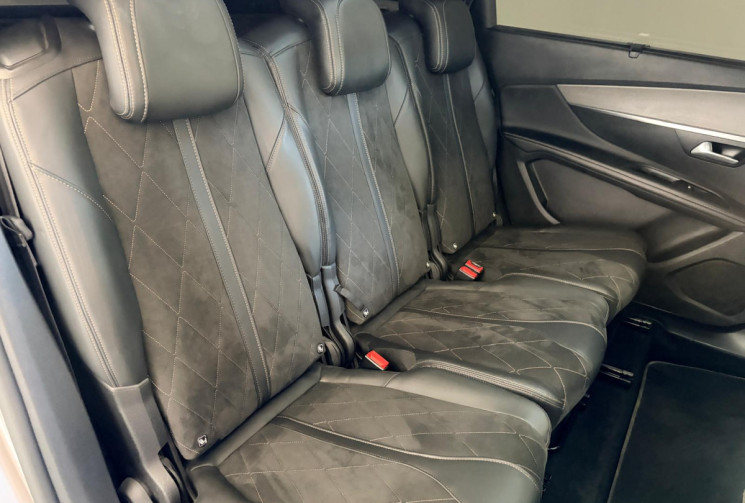 Peugeot 5008 HDI - GT 180 CV -EAT 6-TOIT OUVRANT + ATTELAGE