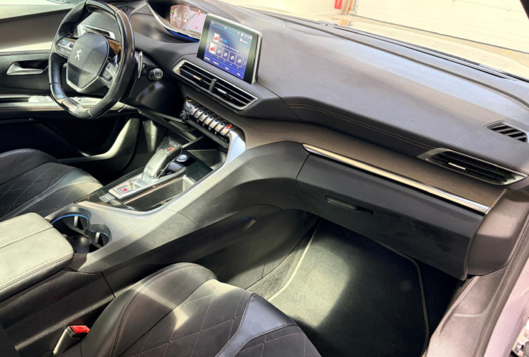 Peugeot 5008 HDI - GT 180 CV -EAT 6-TOIT OUVRANT + ATTELAGE