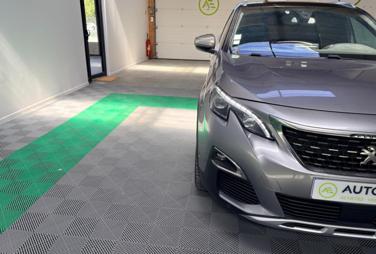 Peugeot 5008 HDI - GT 180 CV -EAT 6-TOIT OUVRANT + ATTELAGE