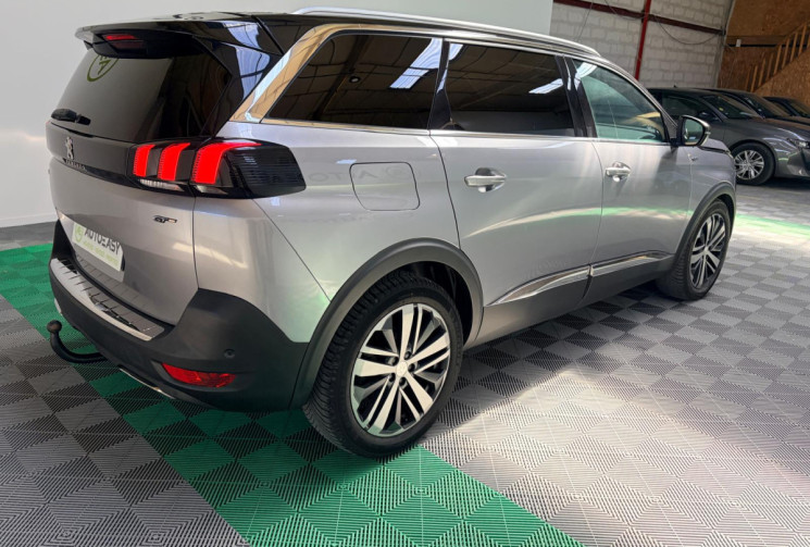 Peugeot 5008 HDI - GT 180 CV -EAT 6-TOIT OUVRANT + ATTELAGE