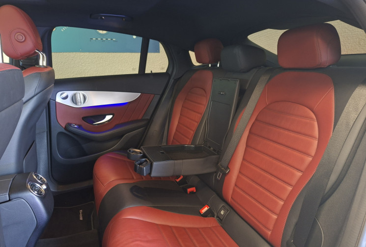 Mercedes GLC Coupé AMG Line 300  D 2.0 245  4 MATIC 9G-TRONIC / 1 ER MAIN / FULL ENTRETIEN MERCEDES