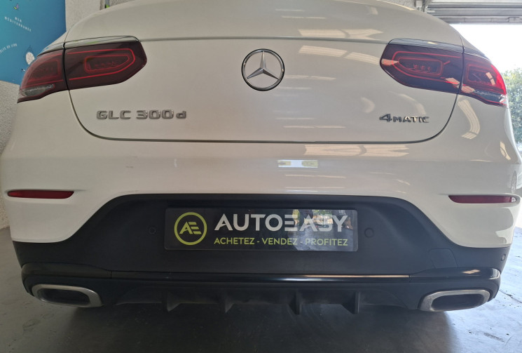 Mercedes GLC Coupé AMG Line 300  D 2.0 245  4 MATIC 9G-TRONIC / 1 ER MAIN / FULL ENTRETIEN MERCEDES