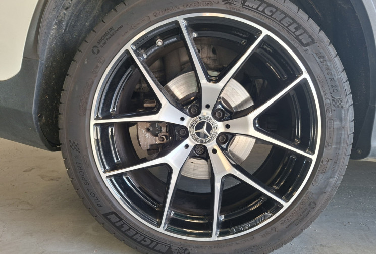 Mercedes GLC Coupé AMG Line 300  D 2.0 245  4 MATIC 9G-TRONIC / 1 ER MAIN / FULL ENTRETIEN MERCEDES