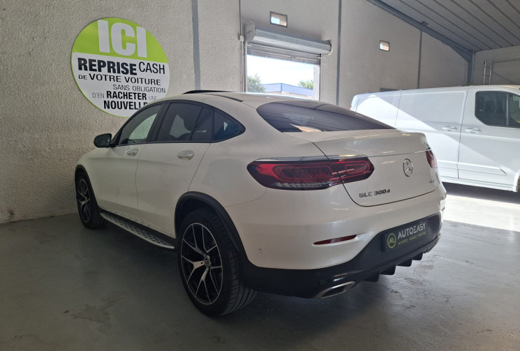 Mercedes GLC Coupé AMG Line 300  D 2.0 245  4 MATIC 9G-TRONIC / 1 ER MAIN / FULL ENTRETIEN MERCEDES