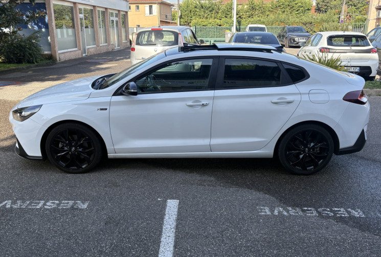 Hyundai i30 FASTBACK 1.4 T-GDI 140 DCT-7 N LINE / SUIVI COMPLET HYUNDAI / CARPLAY / TOIT OUVRANT