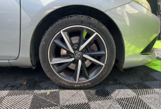Toyota AURIS  Phase 2 Hatchback 1.8 VVT-i HSD 16V CVT Hybride 99 cv