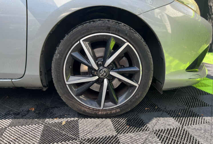 Toyota AURIS  Phase 2 Hatchback 1.8 VVT-i HSD 16V CVT Hybride 99 cv