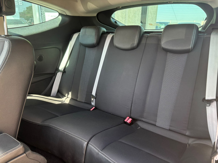 Renault Megane Coupe 1.5 dCi 110ch FAP Bose EDC boite auto / Gps / toit Ouvrant / suivi ok